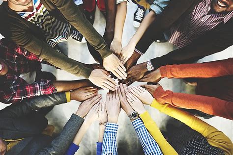 What is a Community? - WorldAtlas