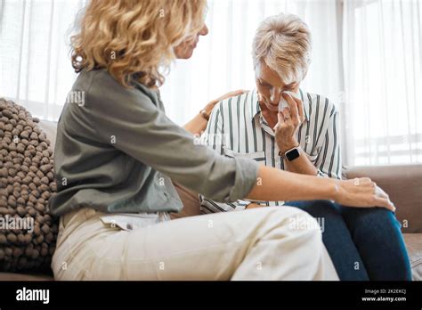 Breakup candid hi-res stock photography and images - Alamy