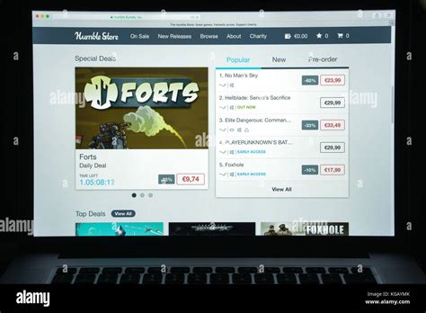 Digital storefront hi-res stock photography and images - Alamy