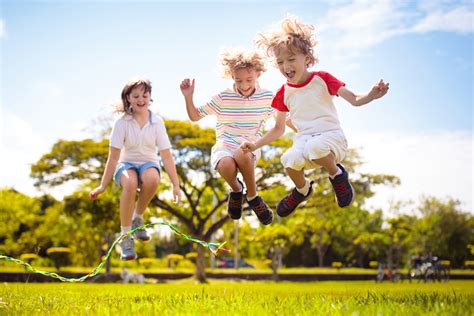 The Greatest Benefits of Outdoor Play for Young Children