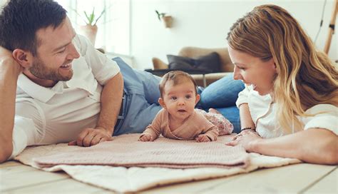 6 Ways Life Changes After Becoming Parents - lifeberrys.com