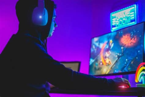 5 Tips on How to Become A Successful Streamer - Eklipse.gg Blog