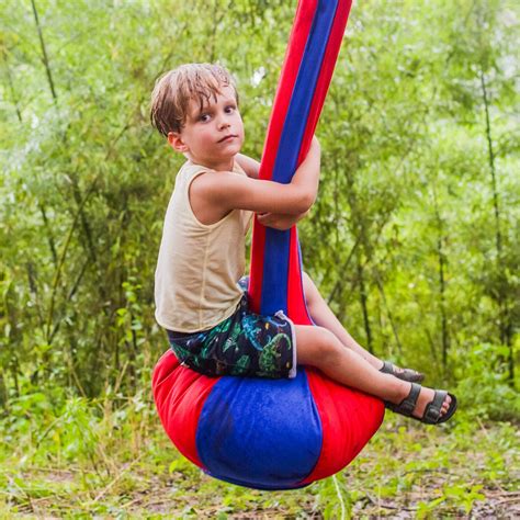18 Insanely Fun Outdoor Swings For Kids They'll Really Love Playing ...