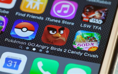 Microsoft plans to launch Xbox mobile game store to rival Google and Apple