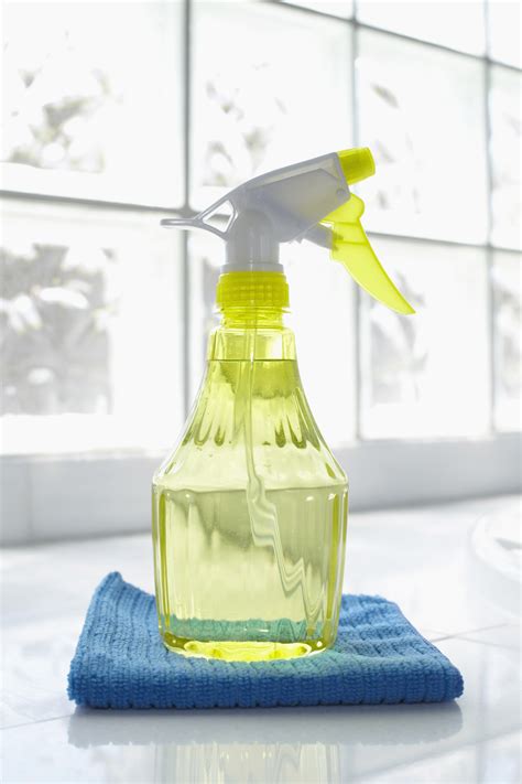 50 Cleaning Tips and Tricks - Easy Home Cleaning Tips