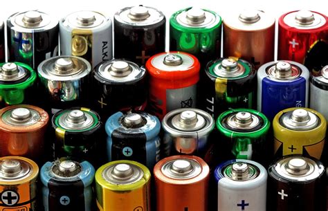 Everything Worth Knowing About ... The Perfect Battery | Discover Magazine