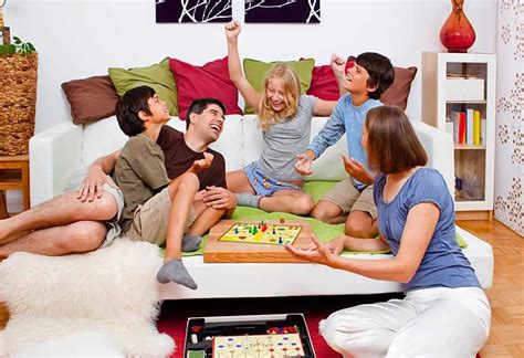 How to choose cozy family games that keep all ages engaged and avoid boredom?