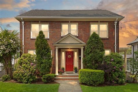 West Roxbury Single Family Homes For Sale in Boston, MA - 33 Listings ...