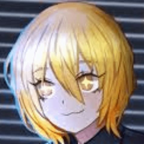 What F2P strategies prevent overspending traps in gacha games while still progressing?