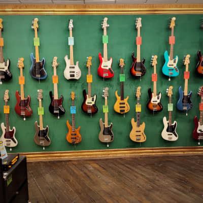 How to craft accessible gaming how-to guides for diverse skill levels & new players?