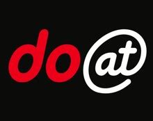 How do you craft concise, spoiler-free game guides for first-time players?