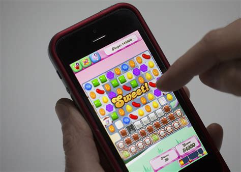 How to enjoy F2P mobile games without costly microtransactions?