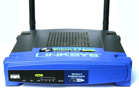 File:WRT54G v2 Linksys Router Digon3.jpg - Wikimedia Commons