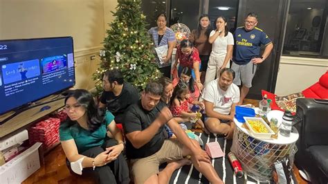 Laugh-trip Family Games - YouTube