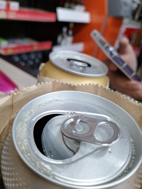 How can F2P players discern truly fair gacha from pay-to-win traps before commitment?