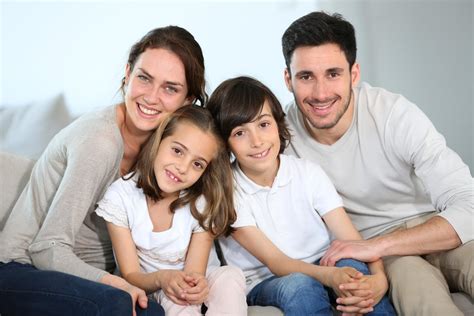 Family in Spanish | English to Spanish Translation - SpanishDictionary.com