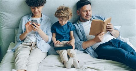 Raising Balanced Digital Natives | Psychology Today