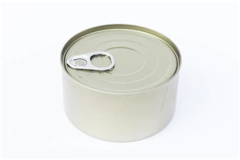 How can ‘beginner’s first steps’ guides for new games avoid overwhelming players?