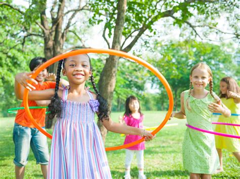 Top 5 benefits of children playing outside - Sanford Health News