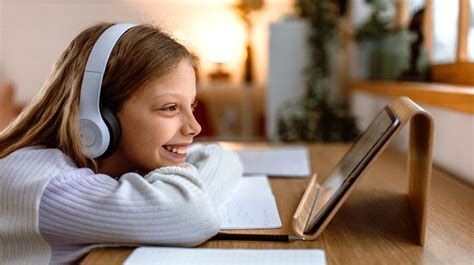 Setting screen time rules for gaming: How to make them stick?