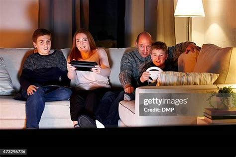 Happy Family Game Night Photos and Premium High Res Pictures - Getty Images